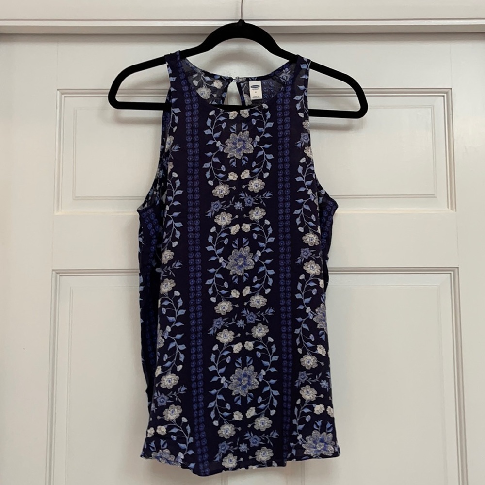 Old Navy Floral Print Sleeveless Shirt